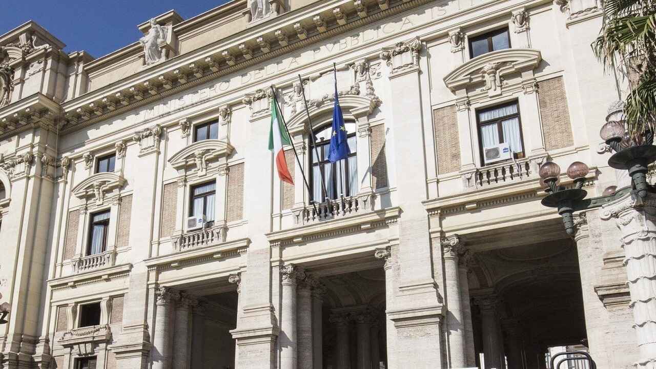 Scuola, abilitazione al cloud per le PA locali: Nota Ministero dell