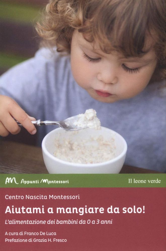 insegnare ai bambini a mangiare da soli